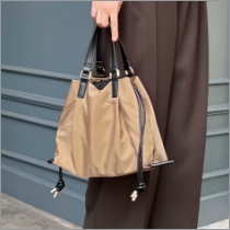 バッグ